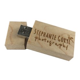 USB FLASH DRIVE - 4 GB MAPLE SQUARE 2.0.