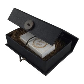 4 GB USB Flash Drive + Engraved Kava Box Bundle