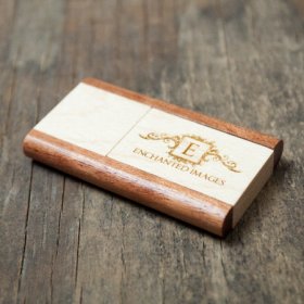 32 GB TWO TONE WOOD 3.0. FLASH DRIVES